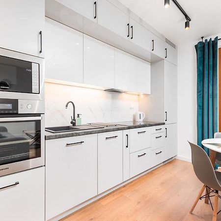 Klobucka 27 By Homeprime Warszawa Exteriör bild